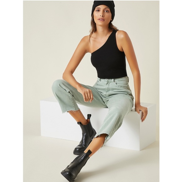 One Shoulder Black Bodysuit - Picture 3 of 8